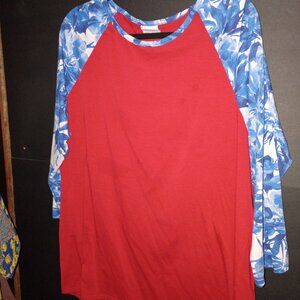 Lularoe 3/4 sleeve red base and flower print sleeve very cool design size 3x